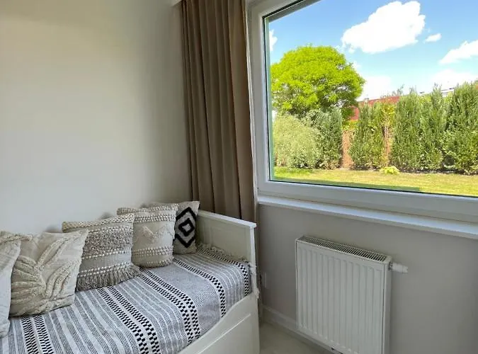 Ogrod Victorii - Apartament Z Duzym Ogrodem, Tarasem I Altana Lägenhet Gdańsk